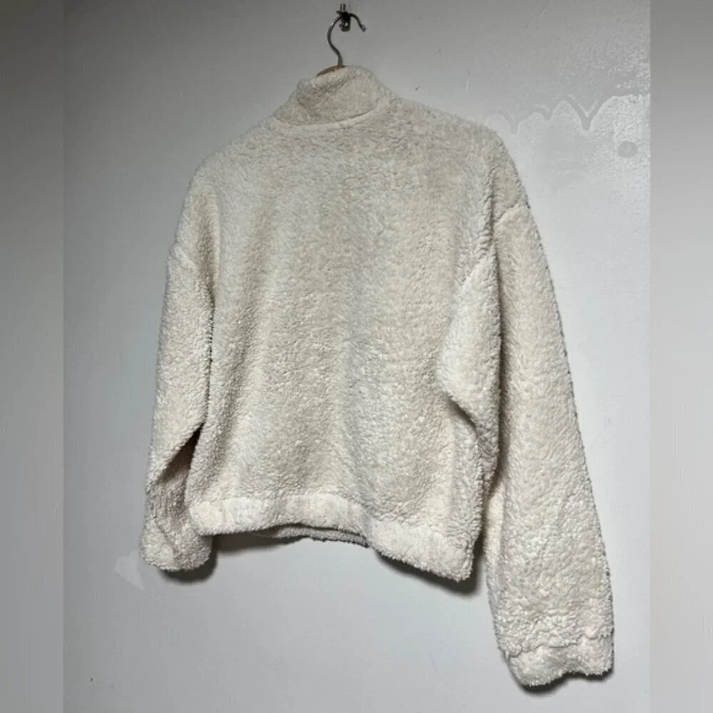 H&M Divided White Sherpa Teddy Fleece Pullover Jacket - Size Small - Picture 10 of 12